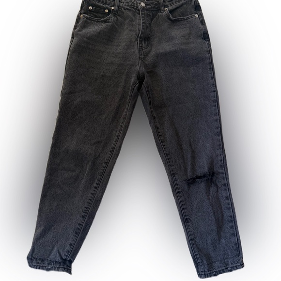 Princess Polly Denim - Princess Polly Women’s Black Denim With Whole on One Leg. Size 8